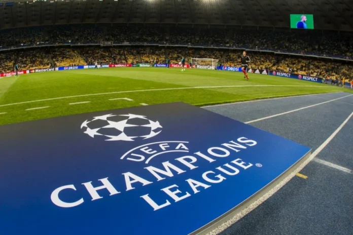 Liga Mistrzów - logo boisko Liga Mistrzów - logo boisko